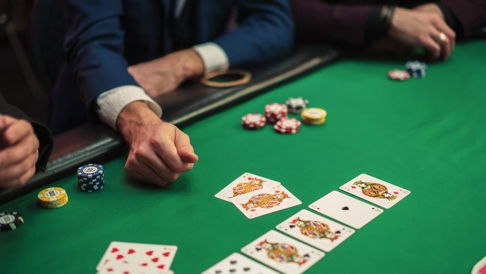Chơi game bida 2 người thú vị cùng bạn bè mỗi ngày với các mẹo hay khi chơi game bida 2 người